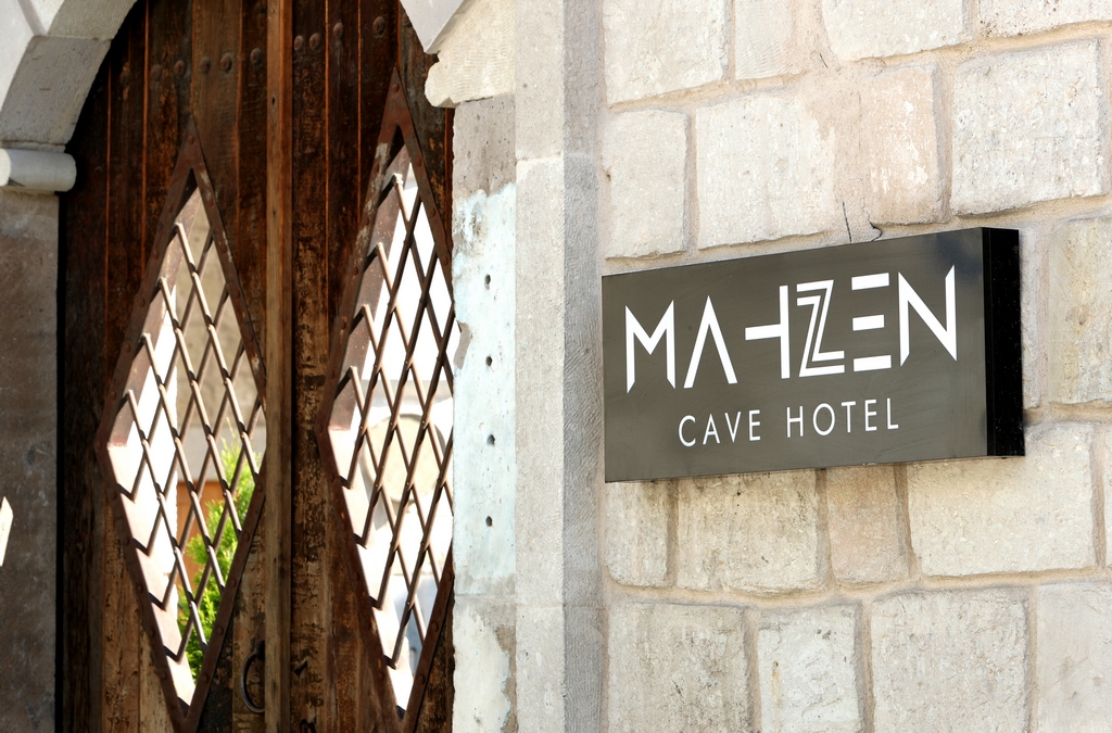 Mahzen Cave Otel - Kapadokya Orta Hisar Cave Otel